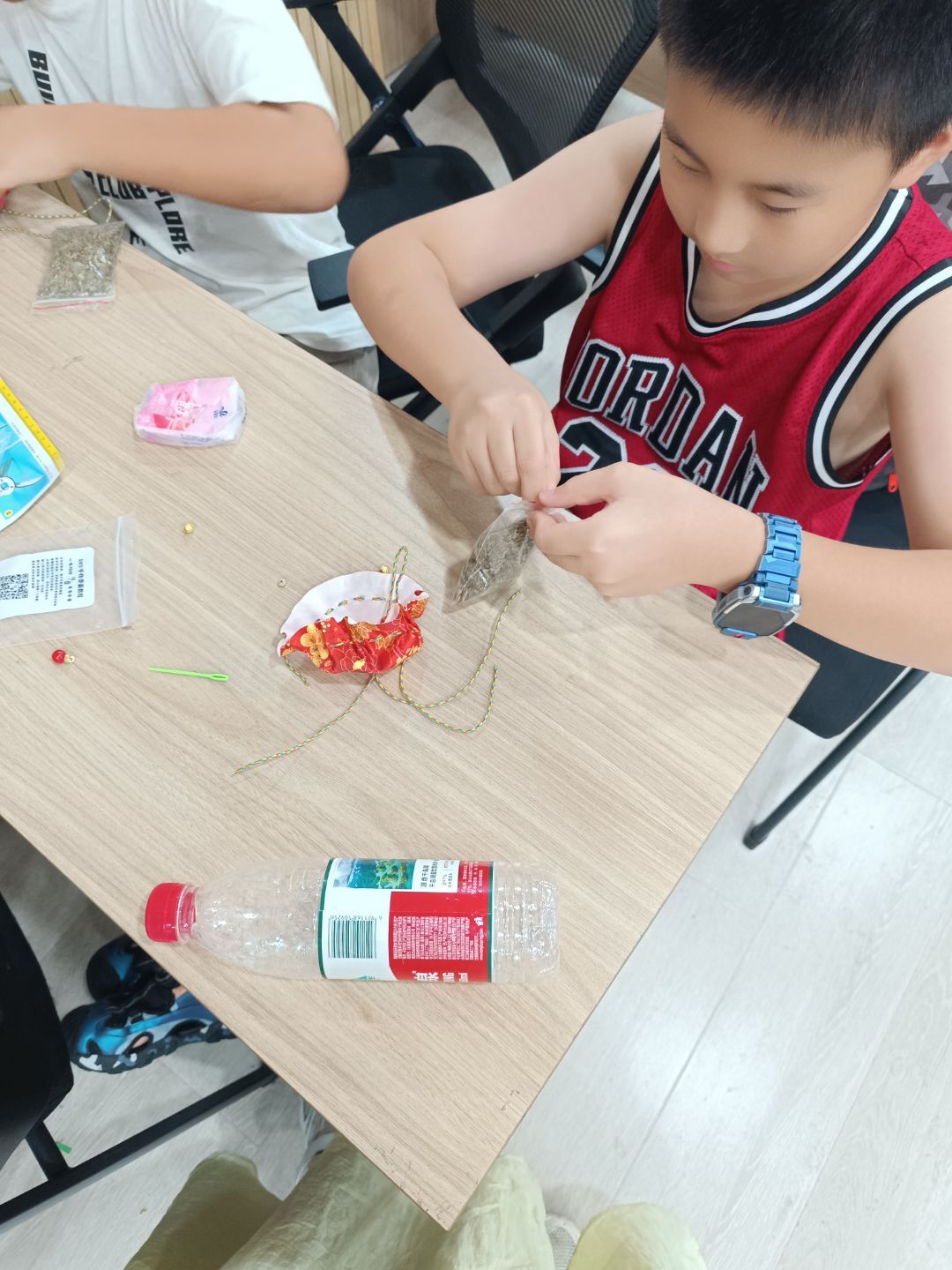 �����ɸ�������ӭ�飺�ϲƹܹ�ѧ���������а�����ֹ���