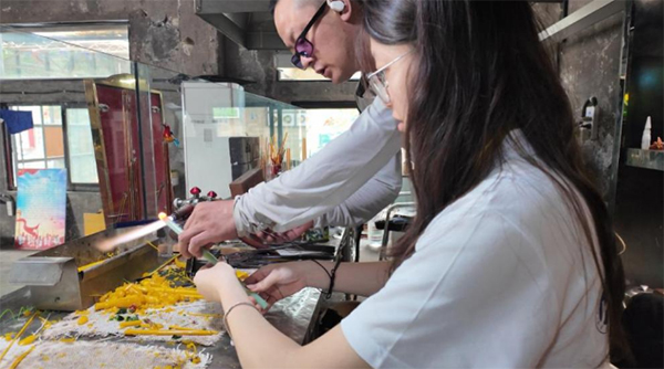 ���ƾ��������������С� �����������Ұ��ɽ�ƴ���Ұ֮�����Ŷ��Ͳ��������硱̽·ũ�����ں��½ⷨ