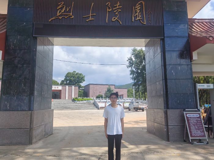 ̽Ѱ��ɫ�㼣������Ӣ�Ҿ���