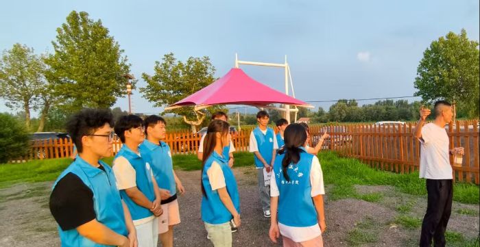 ѧ�����ôٷ�չ �����⸳�ܻ�����