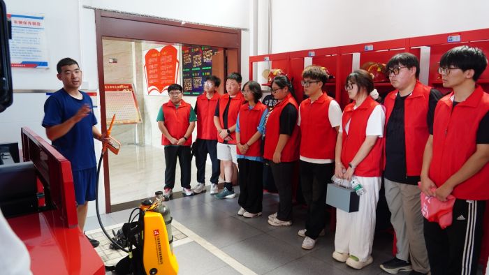 �й���ҵ��ѧ�캣ѧԺ������������֯�ܼ�ͥ������ȫ��