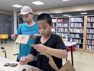 ��2025�����ڡ������硱���ʵ������������ѧԺ���̹���ѧԺ�ǻ����ʵ���Ÿ�ϴ����������չ " ���� VR ����" ����γ�