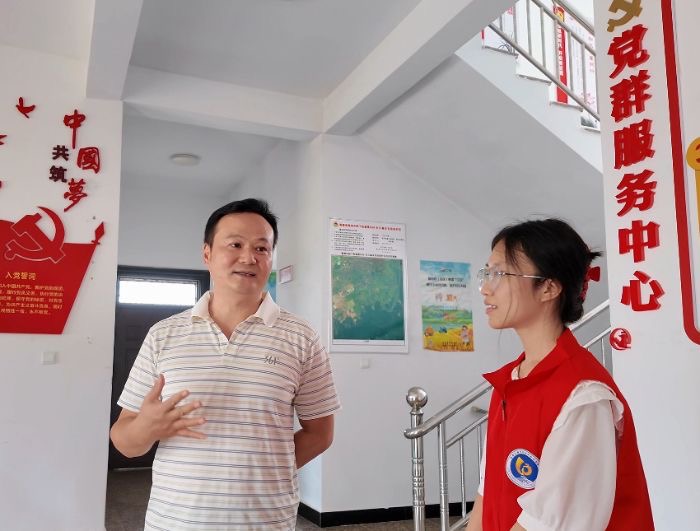 ��������ѧԺѧ�Ӹ������НTͷ�忪չ��ɫ�շ�������ʵ��