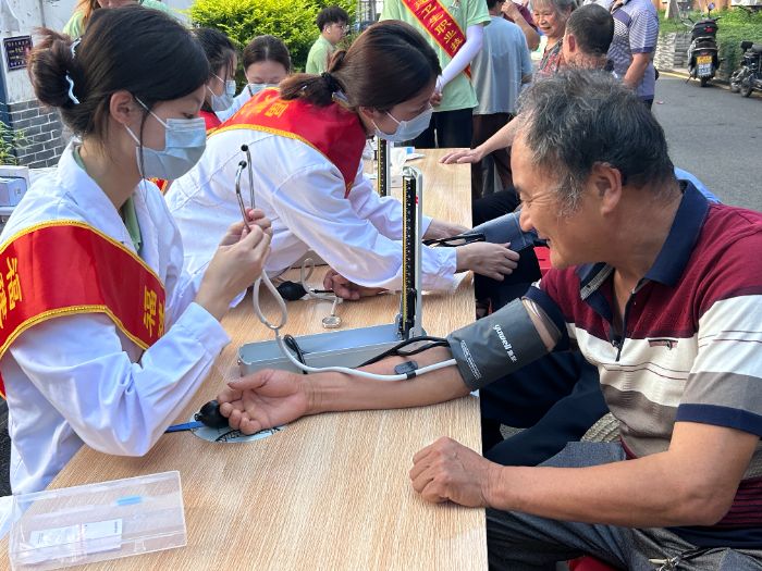 ҽ�Ĳ��У��ػ���Ұ��������ҩѧԺ����ҩ��ʵ���������������ʵ����ʵ