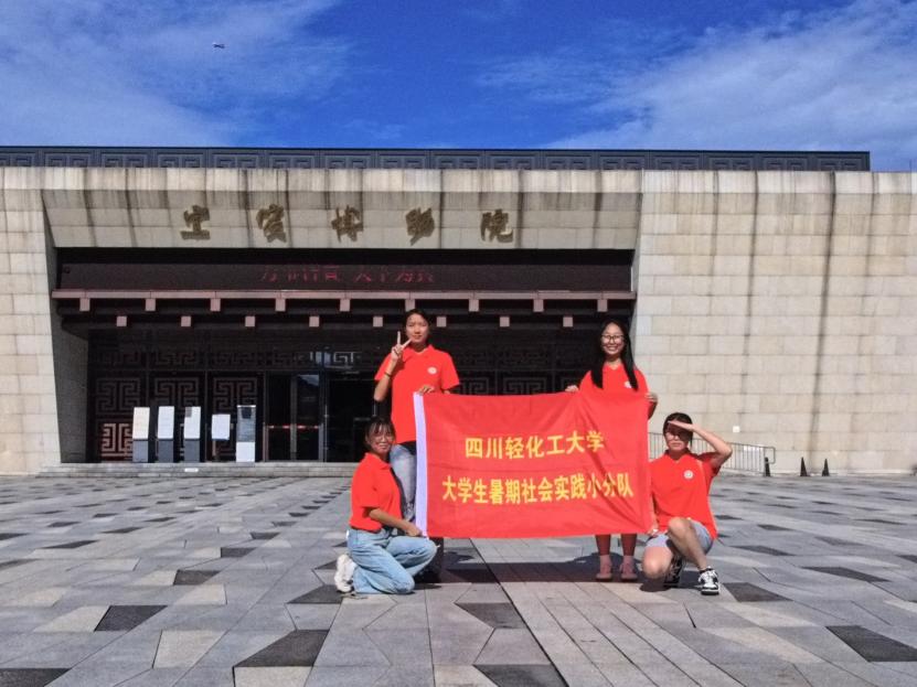 �Ĵ��ữ����ѧ����������������������������ƻ��ഺ����