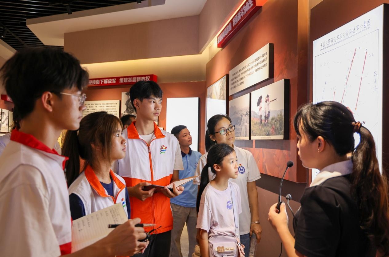 ׷Ѱ¹կ��ɫ�㼣������Ӣ�۲��ྫ�񡪡�����ѧԺ�����¡�н���ഫʵ����¹կʵ����ʵ������