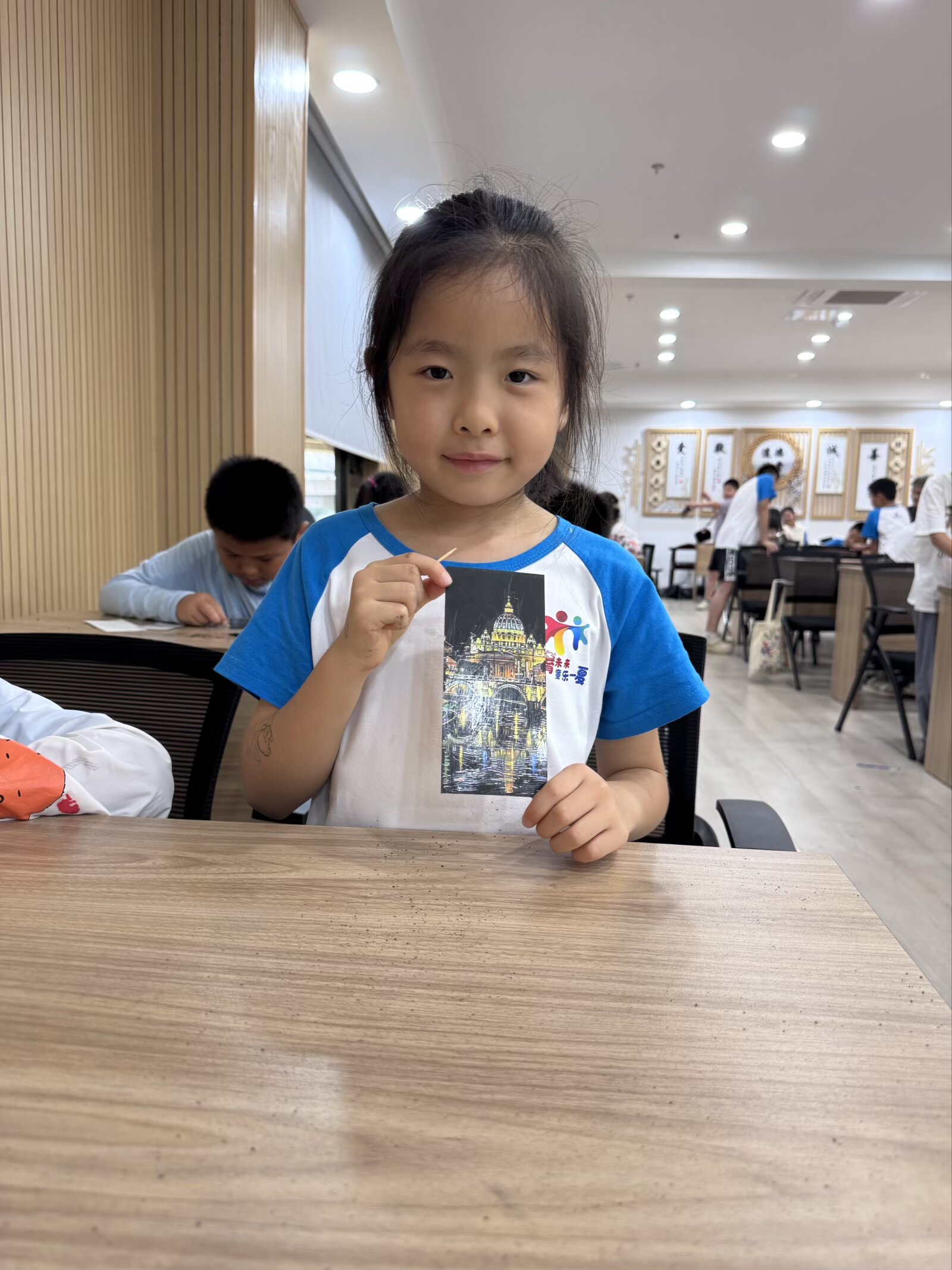 ��ֽ����ʣ�Ť������˼